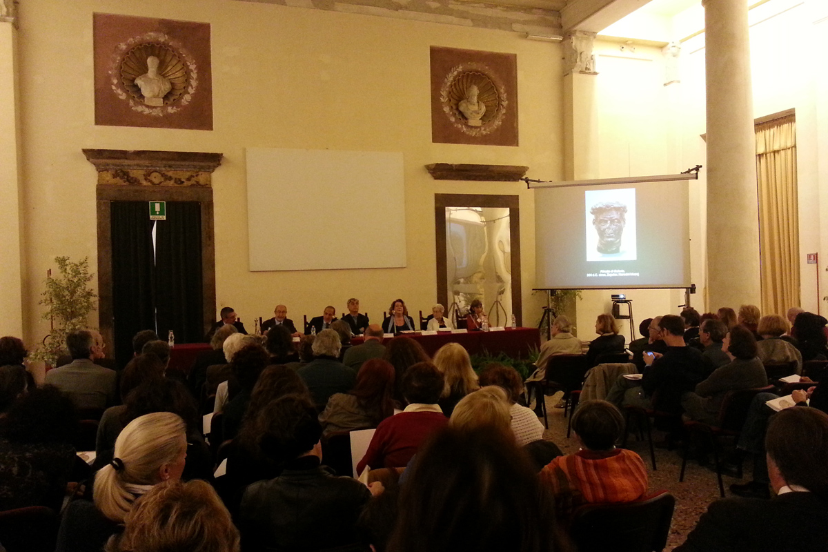 #TOLERANCE è un'installazione metamediale di storia collettiva intorno al tema della Tolleranza